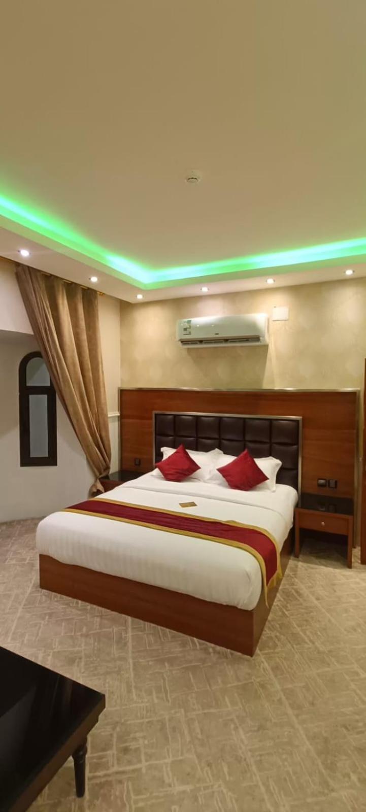 Fndk Vifaa Hotel Fayfa Phòng bức ảnh